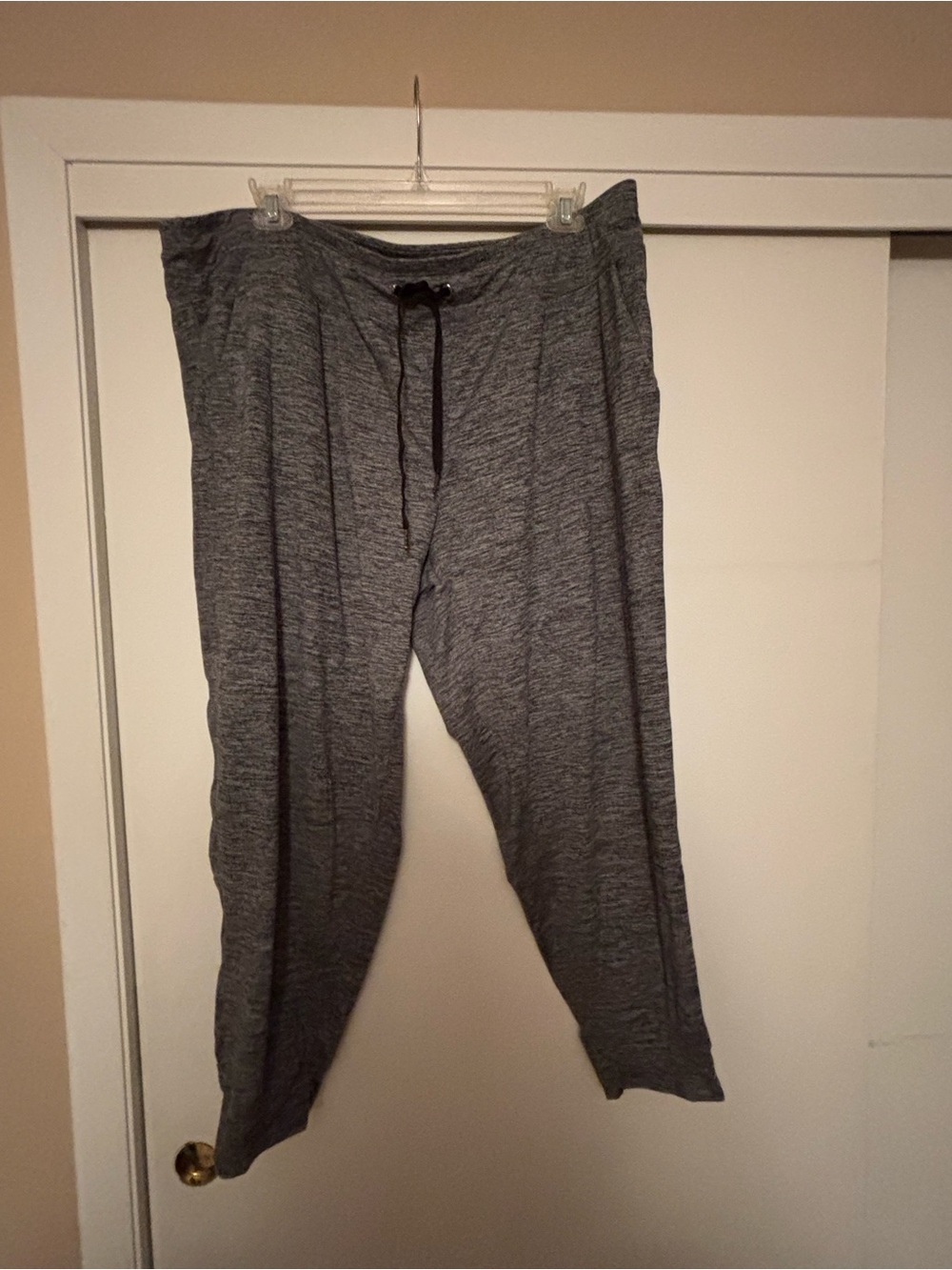 Calvin Klein Women’s Heather Gray Jogger Sweatpants with Drawstring